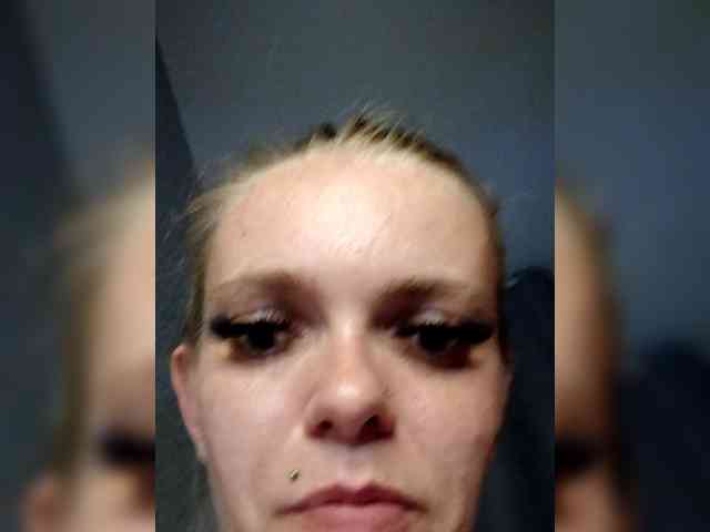 AstahichAlena webcam