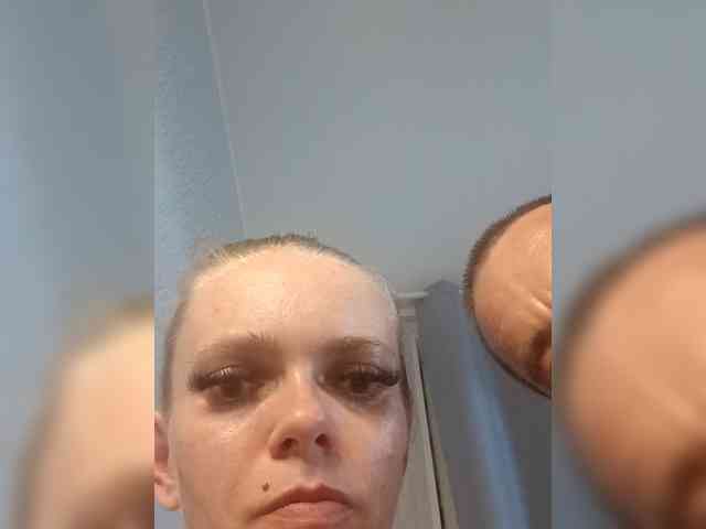 AstahichAlena webcam