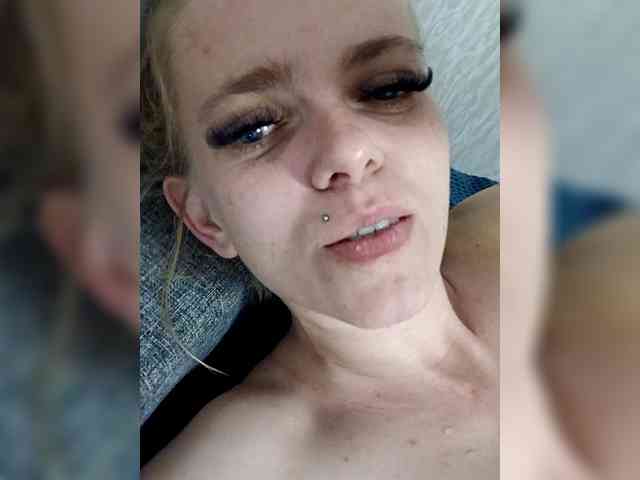 AstahichAlena webcam