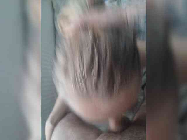 AstahichAlena webcam