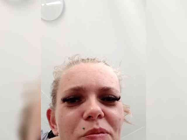 AstahichAlena webcam