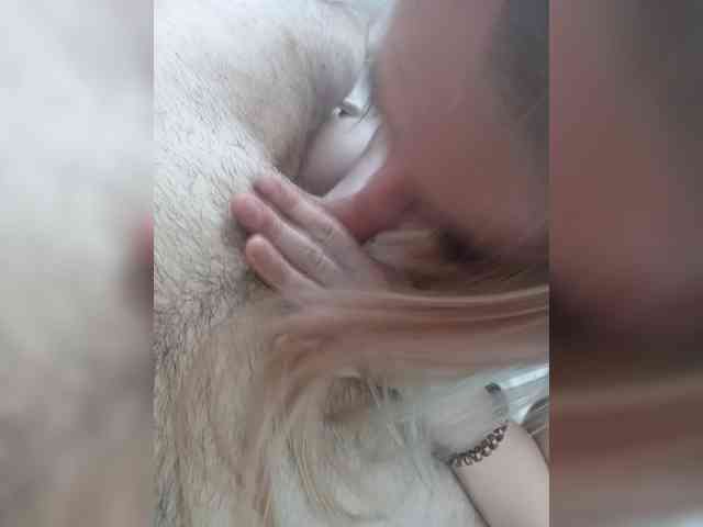 AstahichAlena webcam