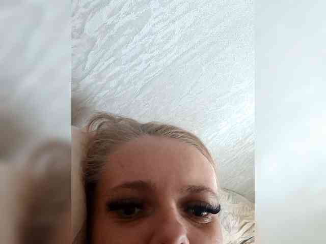 AstahichAlena Live Webcam on BongaCams