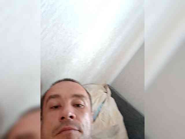 AstahichAlena webcam