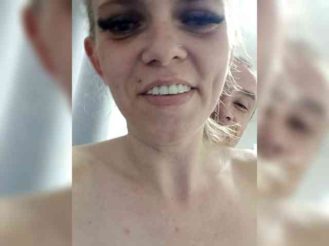 porn cam live AstahichAlena