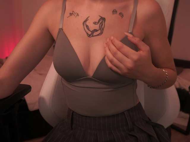 BlackkStorm live webcam show