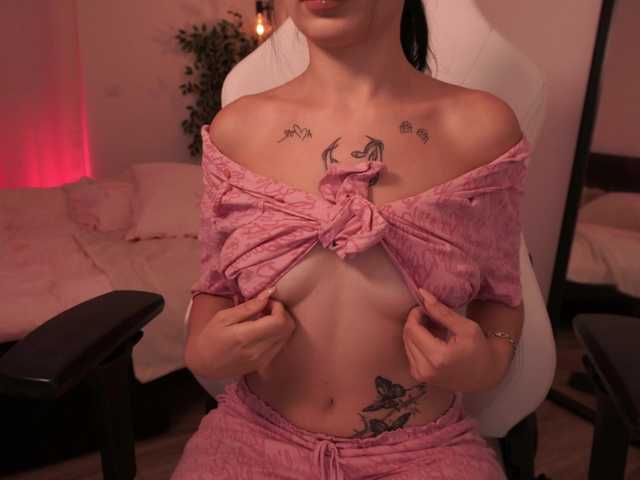 BlackkStorm live webcam show