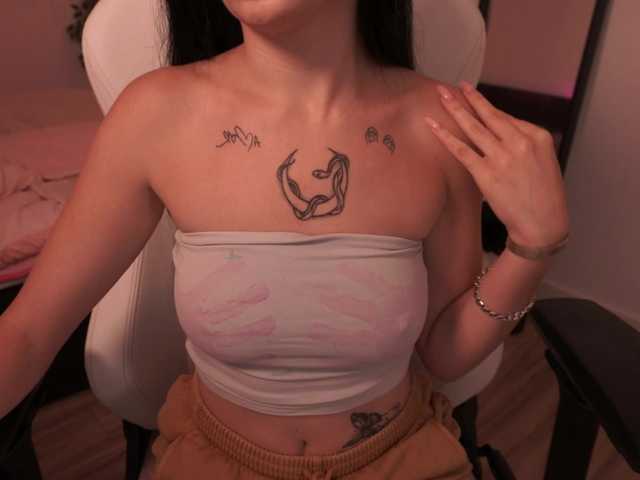 BlackkStorm live webcam show