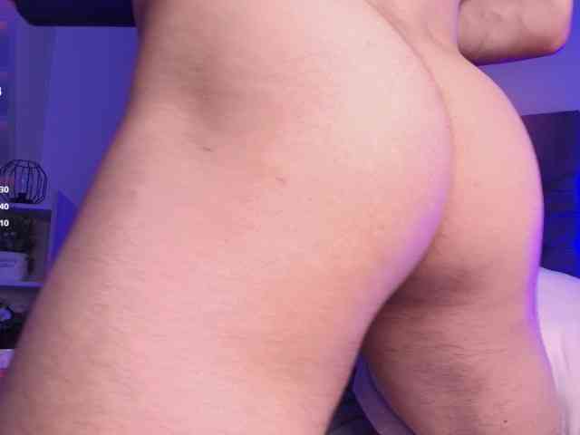 Dallas-Whitee Live Webcam on BongaCams