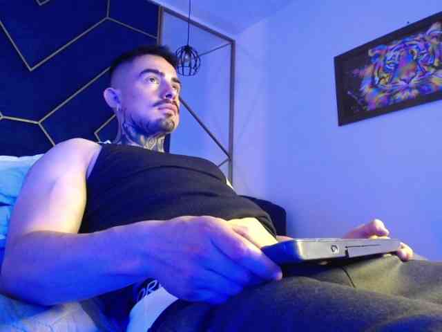 Dallas-Whitee Dallas-Whitee