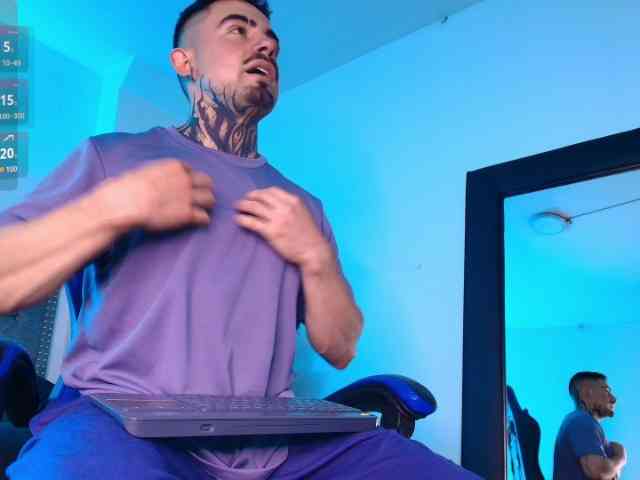 Dallas-Whitee Sex Cam Show