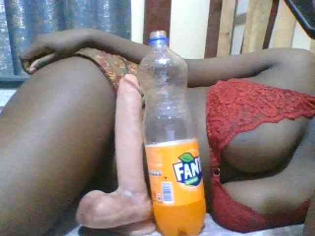 EbonyChocolateAss webcam