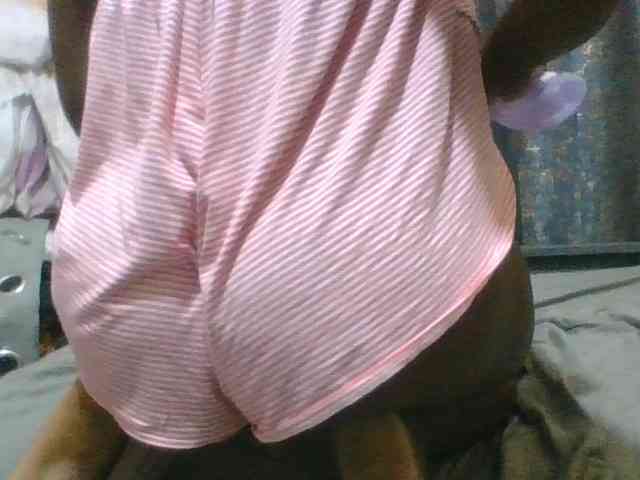 EbonyChocolateAss webcam