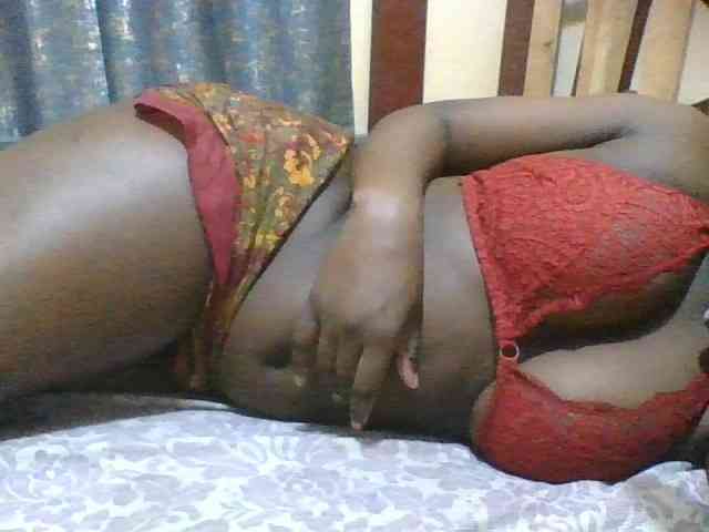 EbonyChocolateAss webcam