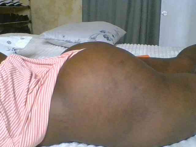 EbonyChocolateAss webcam