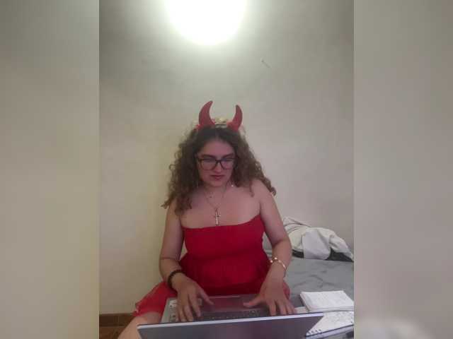 LuanaPowerful live cam on BongaCams