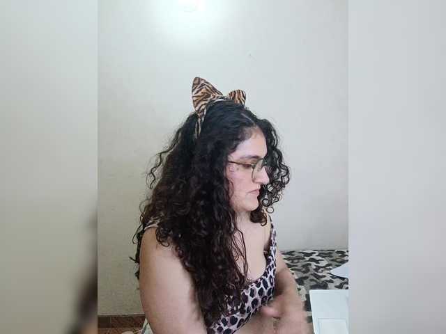 LuanaPowerful live cam on BongaCams