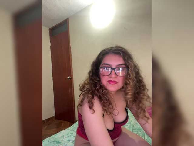 LuanaPowerful live cam on BongaCams