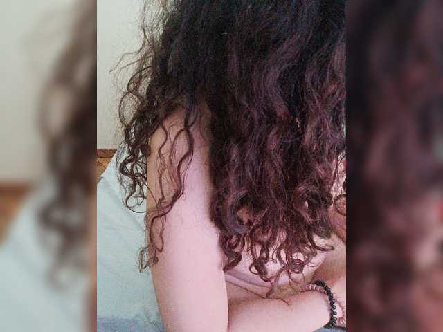 LuanaPowerful, 25 y/o - Live Cam on BongaCams