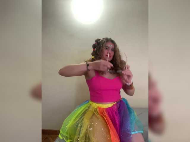 LuanaPowerful live cam preview