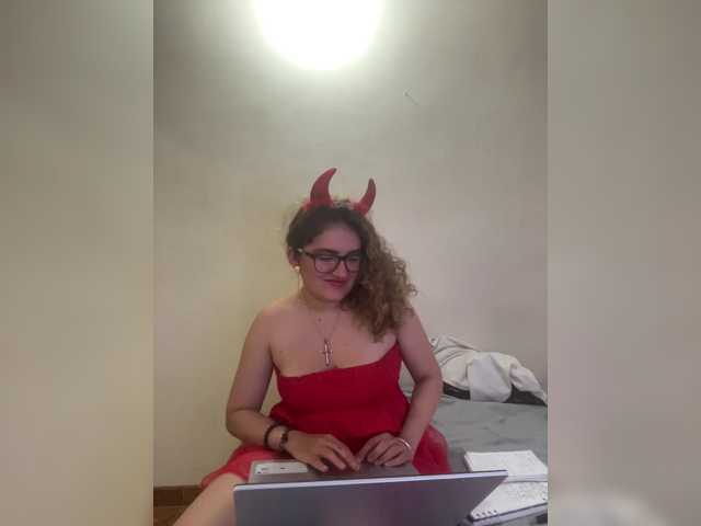 LuanaPowerful live cam on BongaCams