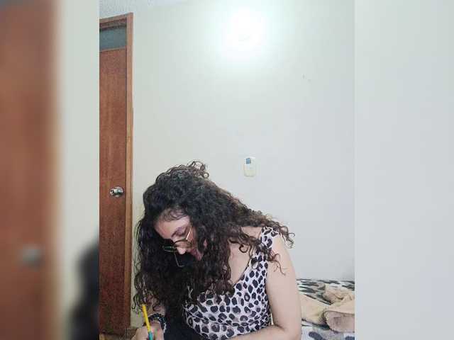 LuanaPowerful live cam on BongaCams