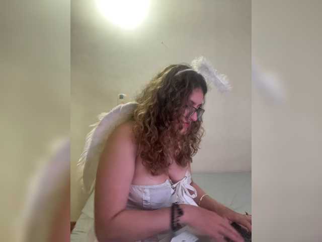 LuanaPowerful live cam on BongaCams