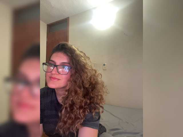 LuanaPowerful live cam preview
