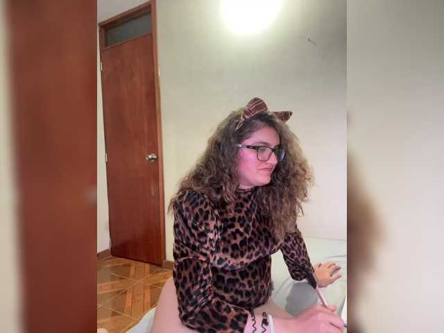 LuanaPowerful live cam on BongaCams
