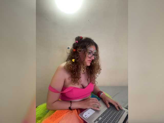 LuanaPowerful live cam on BongaCams