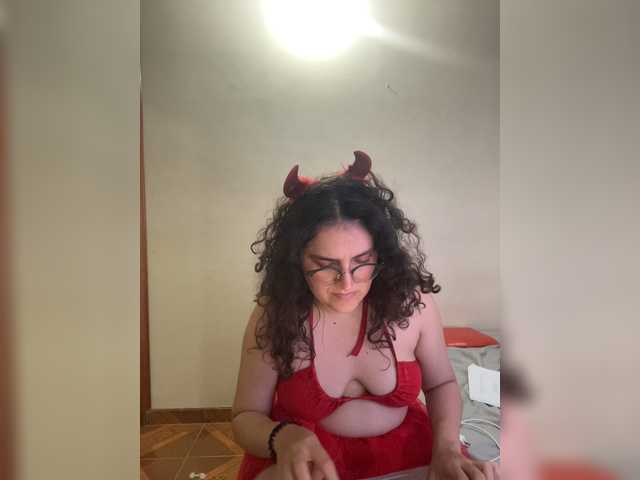 LuanaPowerful live webcam show