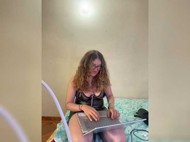 LuanaPowerful live cam on BongaCams