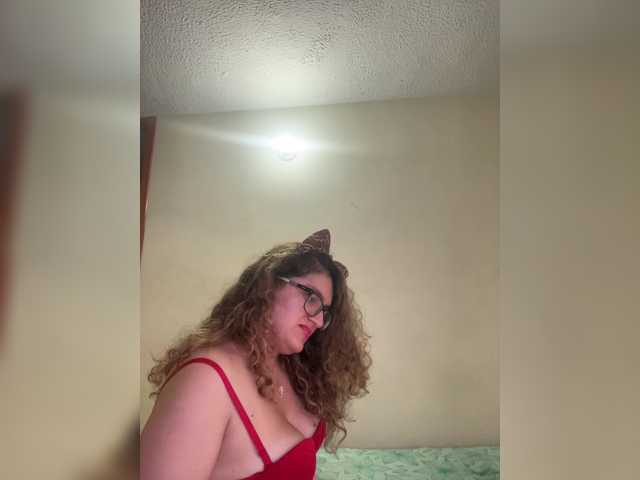 LuanaPowerful live cam on BongaCams