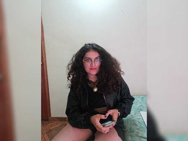 LuanaPowerful live cam on BongaCams