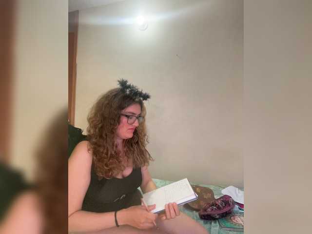 LuanaPowerful live cam on BongaCams