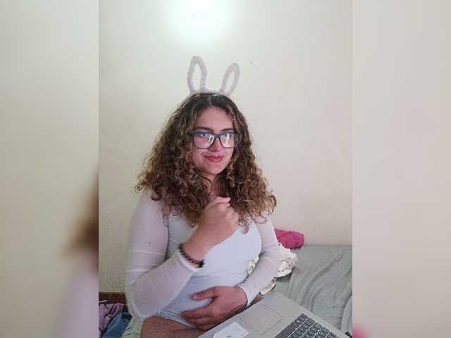 LuanaPowerful live cam on BongaCams