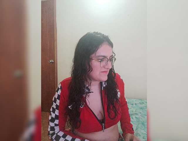LuanaPowerful live cam on BongaCams