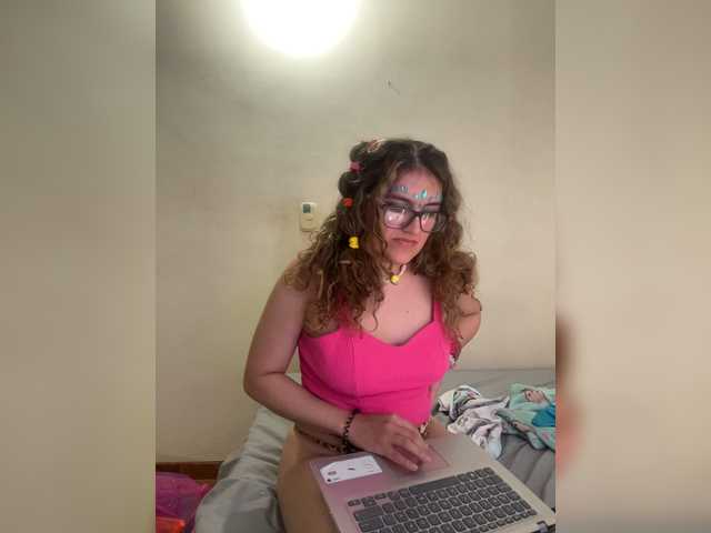 LuanaPowerful live cam preview