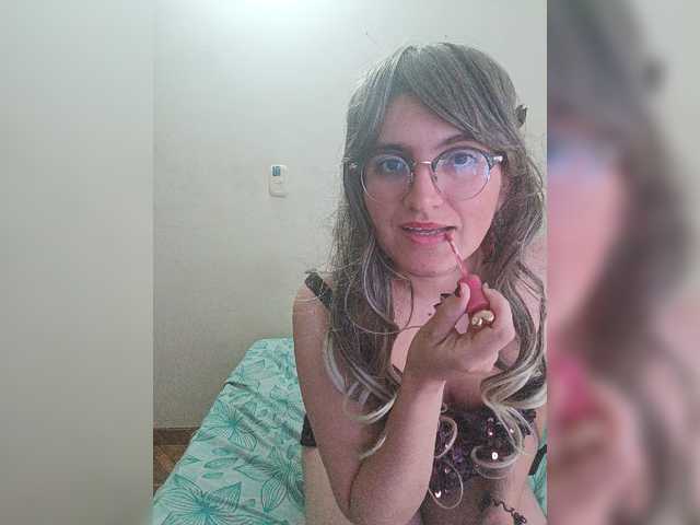 LuanaPowerful live cam on BongaCams