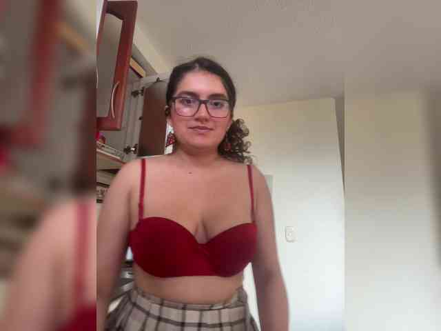 LuanaPowerful webcam