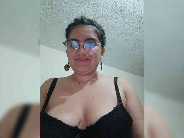 LuanaPowerful webcam