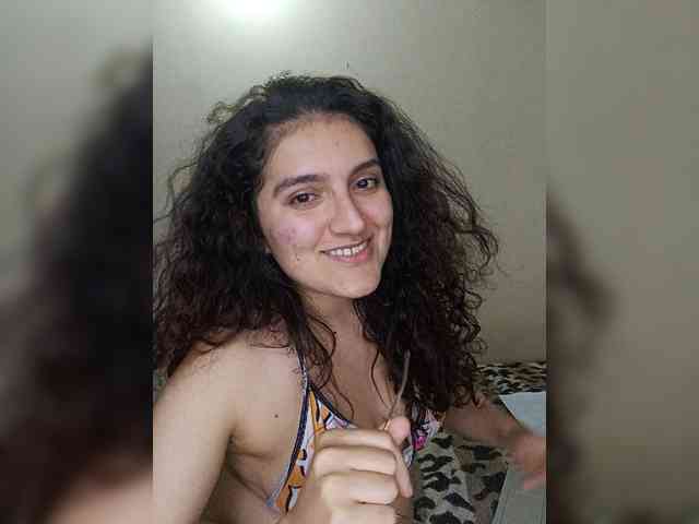 LuanaPowerful webcam