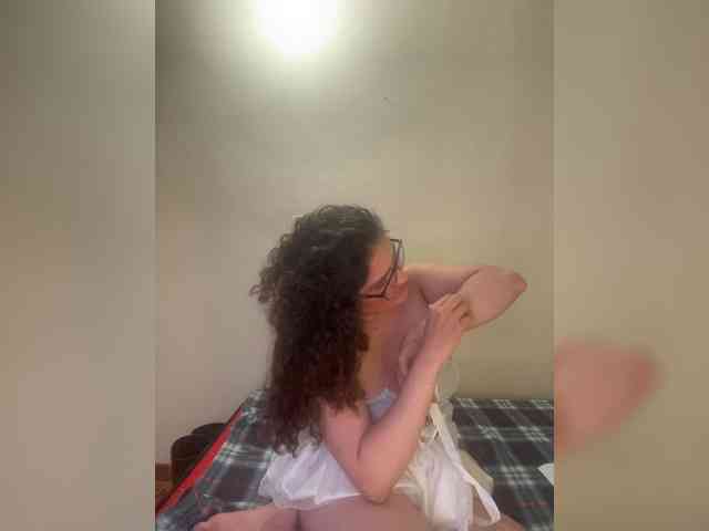 LuanaPowerful webcam
