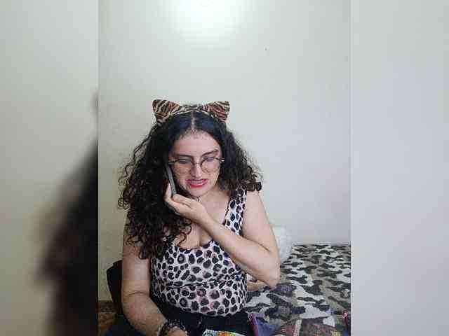 LuanaPowerful webcam