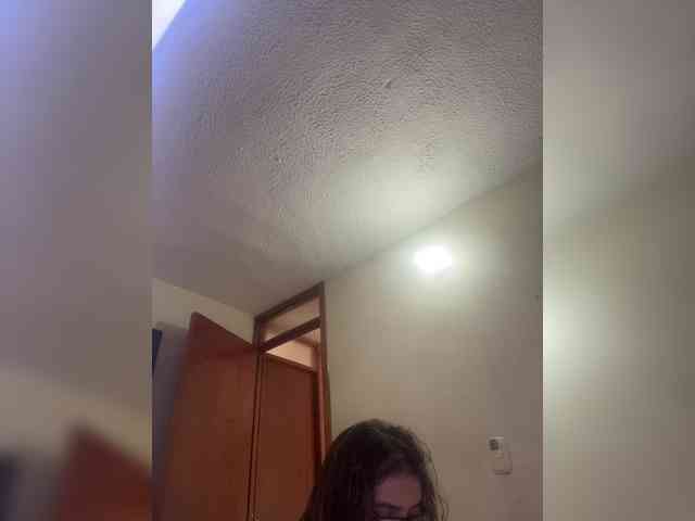 LuanaPowerful webcam