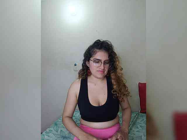 LuanaPowerful webcam