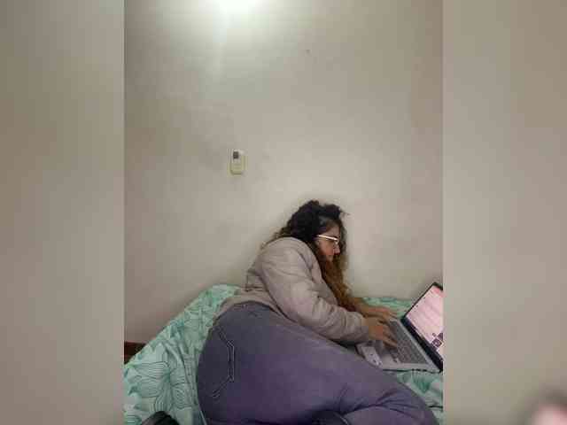 LuanaPowerful webcam