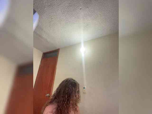 LuanaPowerful webcam