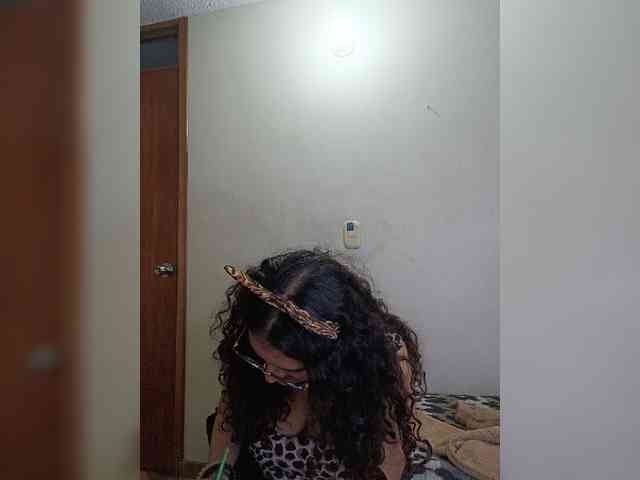 LuanaPowerful webcam