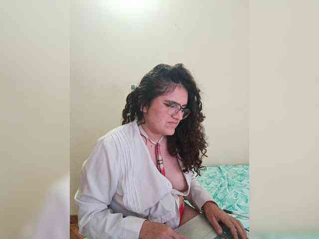 LuanaPowerful webcam
